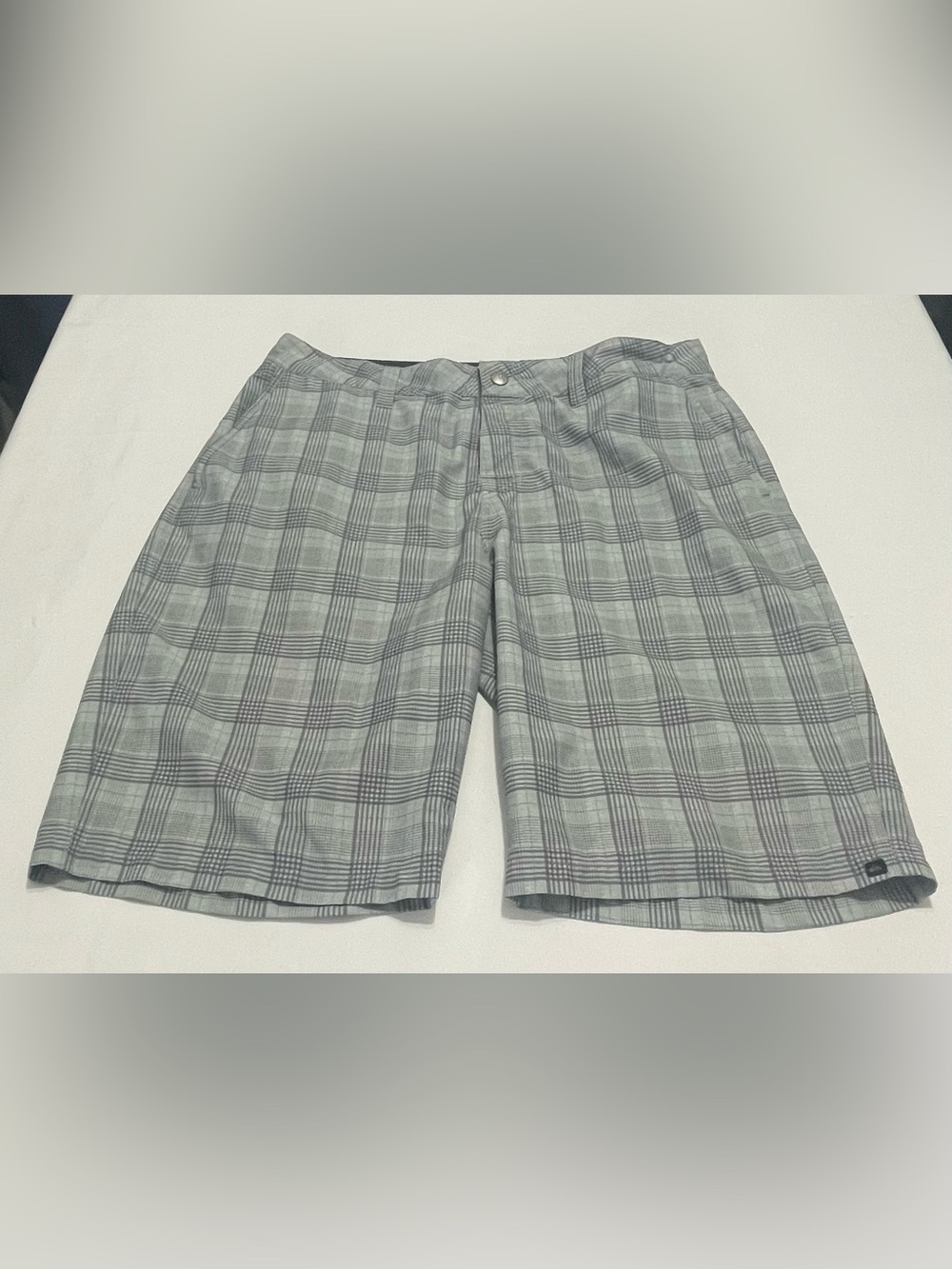 Quiksilver Amphibians Hybrid‎ Shorts Gray Plaid Size 33 Surf Golf Casual